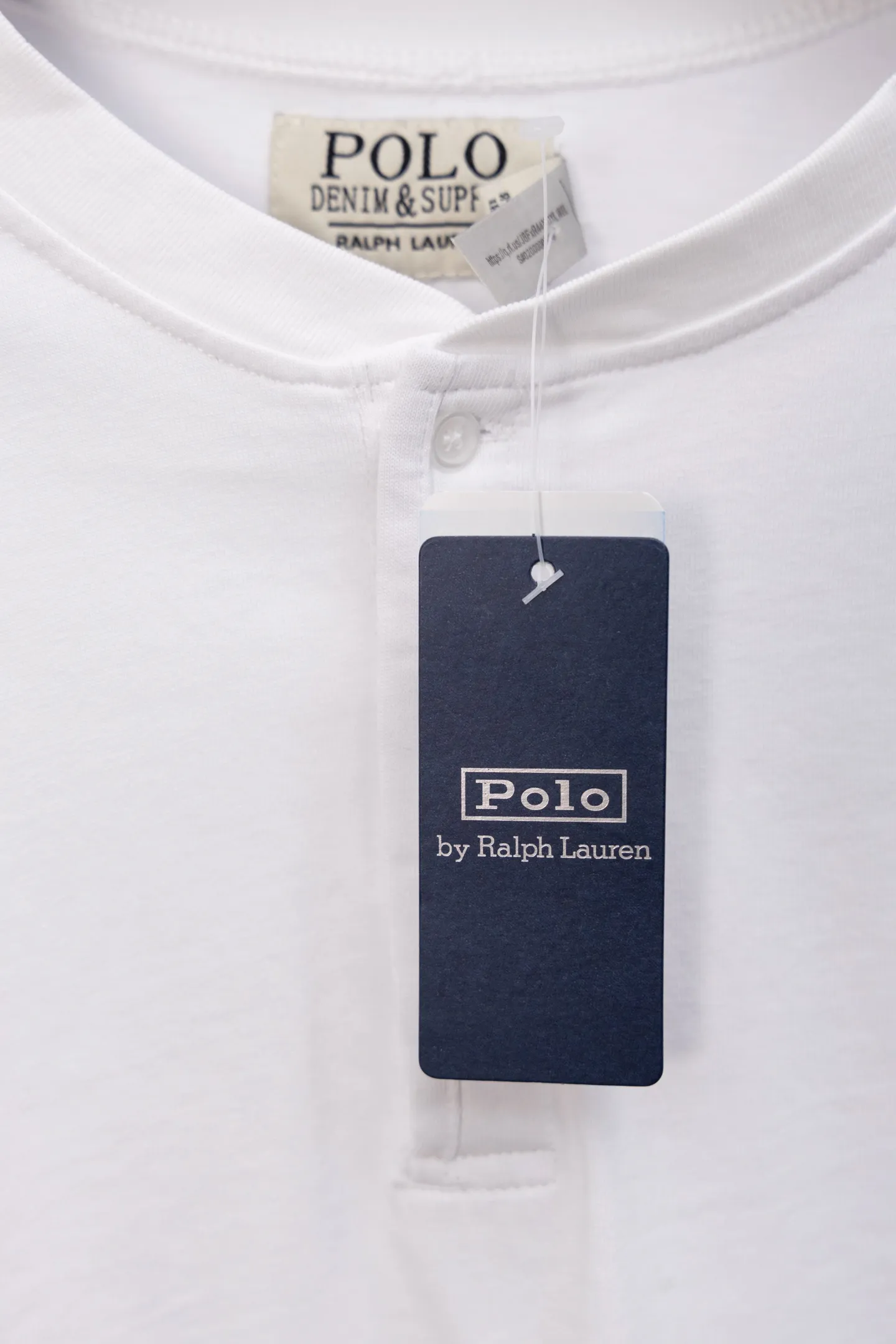 P180 RALPH LAUREN/Ralph Lauren 25fw war horse embroidered buttoned long-sleeved T-shirt with a sense of vitality and relaxation, middle-class old money style old money style Henry shirt War horse Henry shirt, a very rare series, a day of relaxation for the middle-class old money, this season is just right. Simple, refreshing, comfortable and easy to wear. Clean it up and you will be full of energy all day long. Size: S-XL Color: Gray White